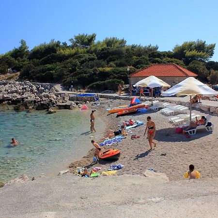Apartments By The Sea Prizba, Korcula - 9255 Esterno foto
